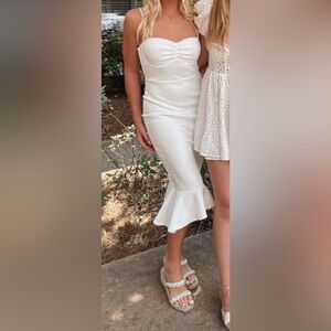 White midi semi formal Windsor dress. Size small.